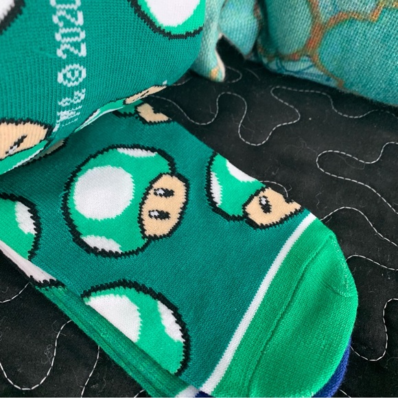 Super Mario NINTENDO Socks 5 Pack Unisex - Picture 7 of 10